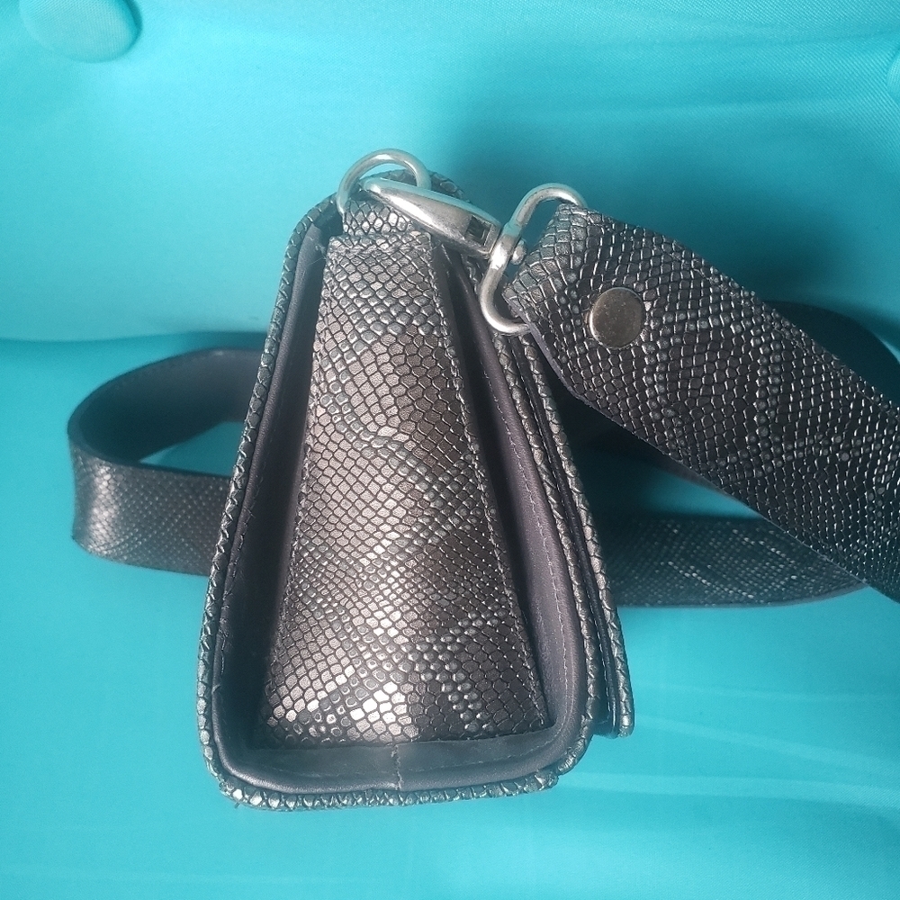 Piper & Skye Lola Crossbody/Shoulder Gunmetal Embossed Leather. - Picture 10 of 16